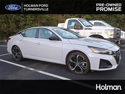 2023 Nissan Altima SR FWD