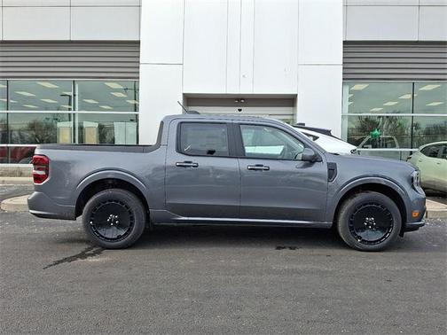 2026 Ford Maverick Lobo Standard