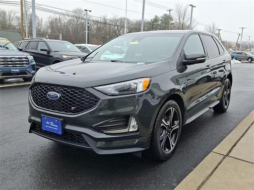 2022 Ford Edge ST
