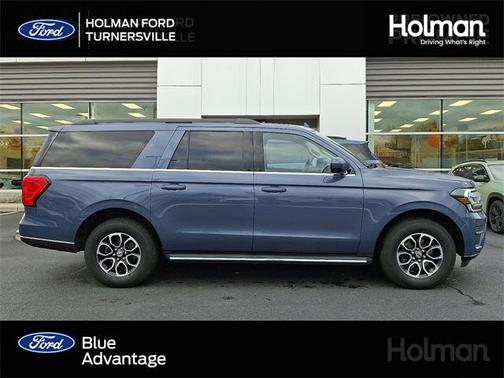 2022 Ford Expedition Max XLT