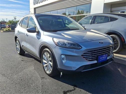 2022 Ford Escape Titanium
