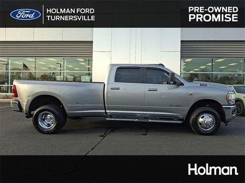 2022 RAM 3500 Big Horn Crew Cab 4x4 8' Box