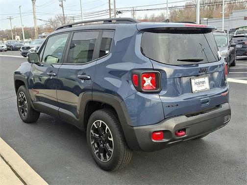 2023 Jeep Renegade Trailhawk