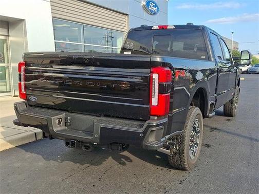 2025 Ford F-350 Platinum