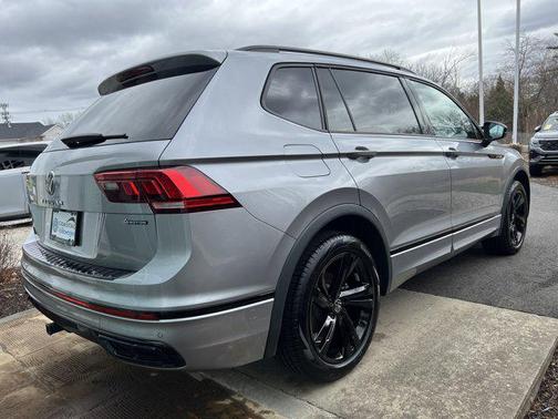 2024 Volkswagen Tiguan 2.0T SE R-Line Black 4MOTION