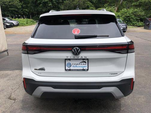 2025 Volkswagen Tiguan 2.0T SE 4MOTION