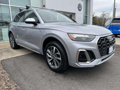 2022 Audi Q5 45 S line Premium Plus