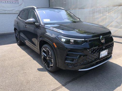 2025 Volkswagen Tiguan 2.0T SEL R-Line 4MOTION