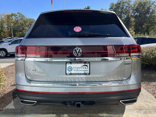 2025 Volkswagen Atlas 2.0T SEL
