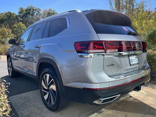 2025 Volkswagen Atlas 2.0T SEL