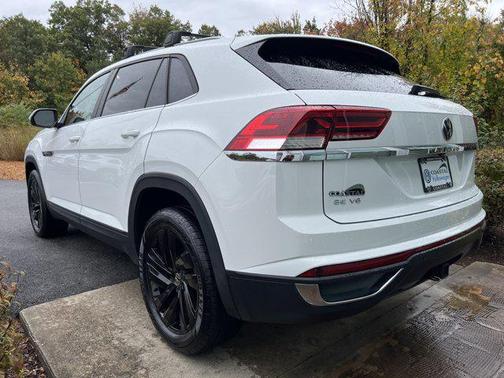 2022 Volkswagen Atlas Cross Sport 3.6L V6 SE w/Technology