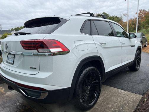 2022 Volkswagen Atlas Cross Sport 3.6L V6 SE w/Technology