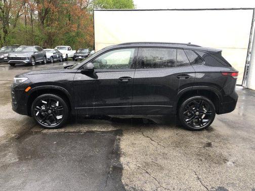 deep black pearl 2026 Volkswagen Tiguan 2.0T SE R-Line Black 4MOTION