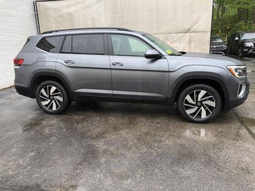 2025 Volkswagen Atlas 2.0T SE w/Technology 4MOTION