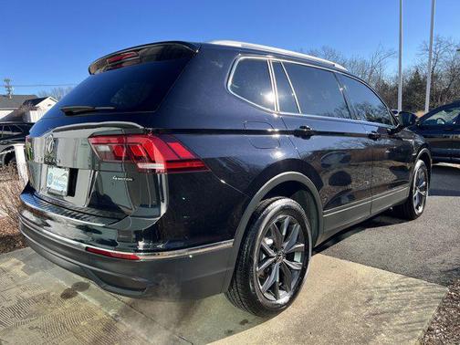 2022 Volkswagen Tiguan 2.0T SE 4MOTION