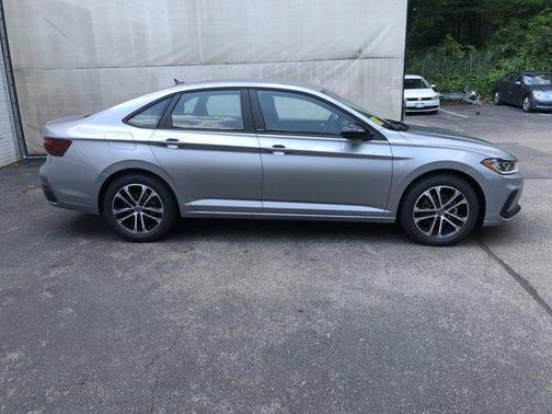 2025 Volkswagen Jetta 1.5T Sport