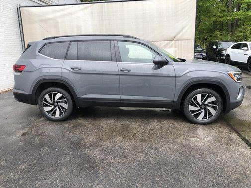 2025 Volkswagen Atlas 2.0T SE w/Technology 4MOTION