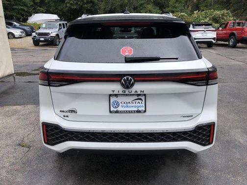 2025 Volkswagen Tiguan 2.0T SE R-Line Black 4MOTION