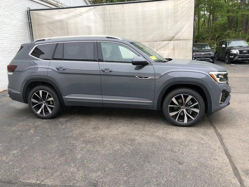 2025 Volkswagen Atlas 2.0T SEL Premium R-Line 4MOTION