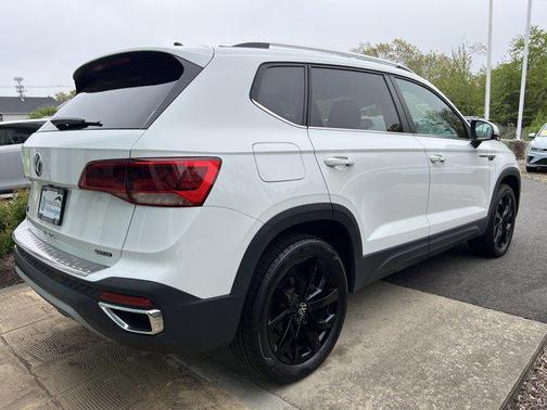 2022 Volkswagen Taos 1.5T SE