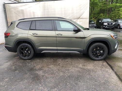 2025 Volkswagen Atlas 2.0T Peak Edition