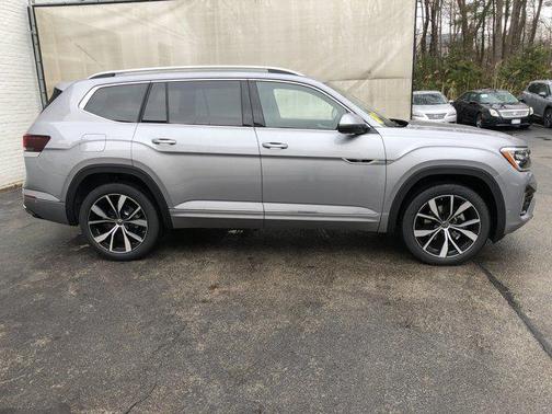 2025 Volkswagen Atlas 2.0T SEL Premium R-Line 4MOTION
