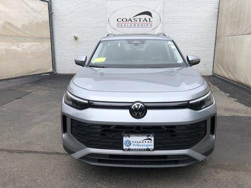 2025 Volkswagen Tiguan 2.0T SE 4MOTION