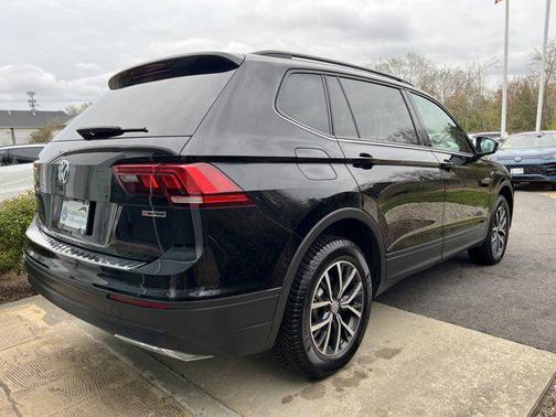 Deep Black Pearl 2021 Volkswagen Tiguan 2.0T S 4MOTION