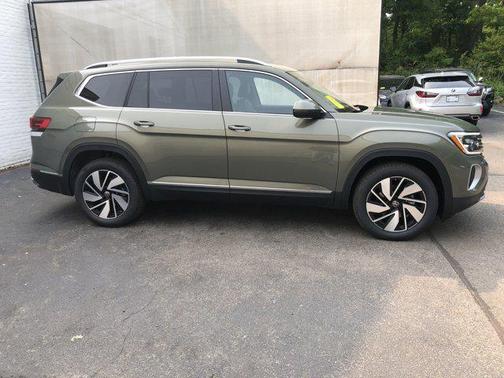 2025 Volkswagen Atlas 2.0T SEL