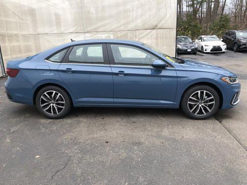 2025 Volkswagen Jetta 1.5T SE