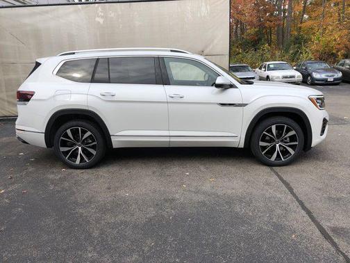 2026 Volkswagen Atlas 2.0T SEL Premium R-Line 4MOTION