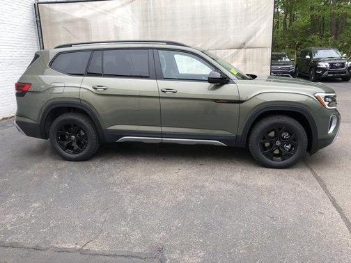 2025 Volkswagen Atlas 2.0T Peak Edition