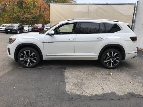 2026 Volkswagen Atlas 2.0T SEL Premium R-Line 4MOTION