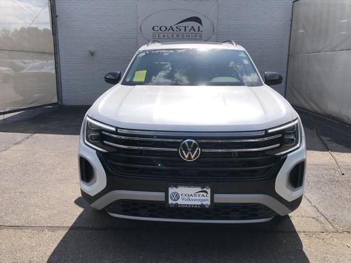 opal white pearl 2026 Volkswagen Atlas Peak Edition