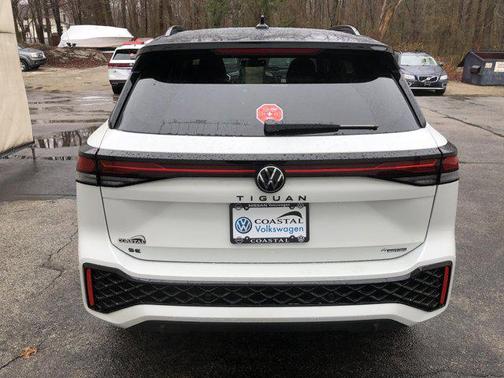 Opal White W/Deep Black Roof 2026 Volkswagen Tiguan 2.0T SE R-Line Black 4MOTION
