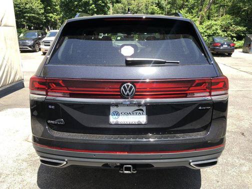 2025 Volkswagen Atlas 2.0T SE w/Technology 4MOTION