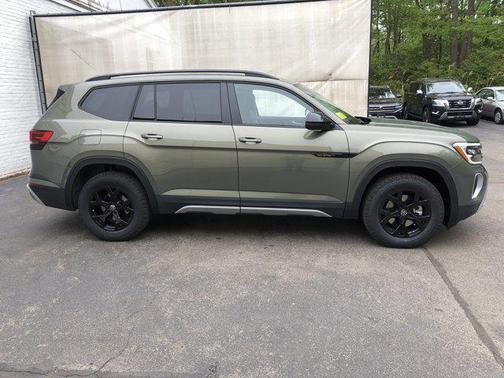 2025 Volkswagen Atlas 2.0T Peak Edition