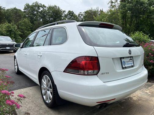2014 Volkswagen Jetta SportWagen Manual TDI w/Sunroof & Nav