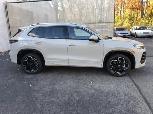 2026 Volkswagen Tiguan 2.0T SEL R-Line 4MOTION