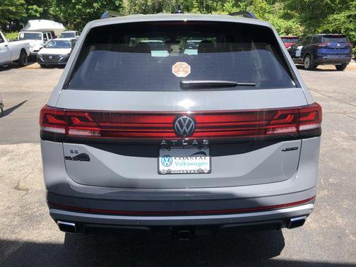 2025 Volkswagen Atlas 2.0T Peak Edition