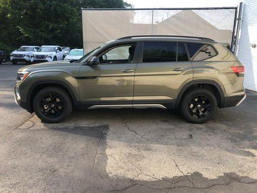 2025 Volkswagen Atlas 2.0T Peak Edition