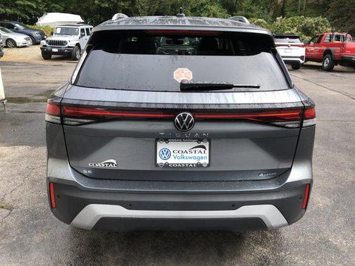 2025 Volkswagen Tiguan 2.0T SE 4MOTION