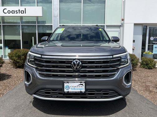 2025 Volkswagen Atlas 2.0T SE w/Technology 4MOTION