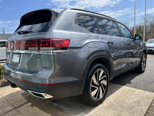 2025 Volkswagen Atlas 2.0T SE w/Technology 4MOTION