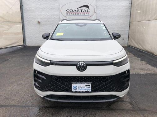2025 Volkswagen Tiguan 2.0T SE R-Line Black 4MOTION