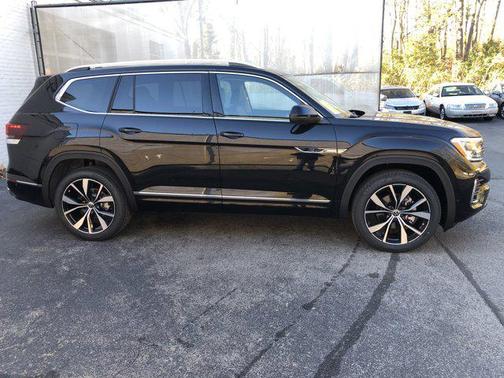 2026 Volkswagen Atlas 2.0T SEL Premium R-Line 4MOTION
