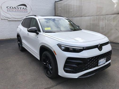 2025 Volkswagen Tiguan 2.0T SE R-Line Black 4MOTION