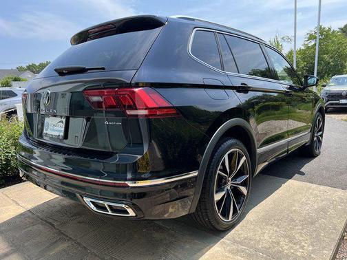 2022 Volkswagen Tiguan 2.0T SEL R-Line 4MOTION