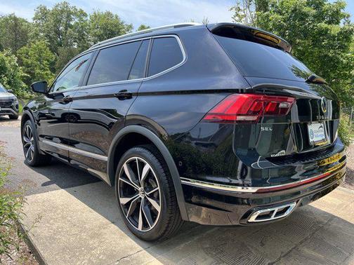 2022 Volkswagen Tiguan 2.0T SEL R-Line 4MOTION