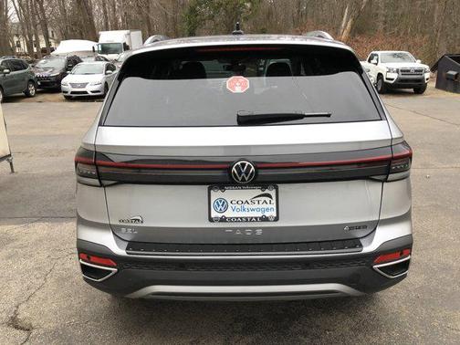 2025 Volkswagen Taos 1.5T SEL